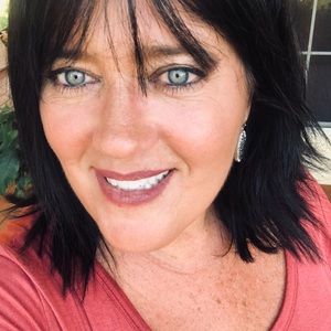 Meet your Posher, Stacey